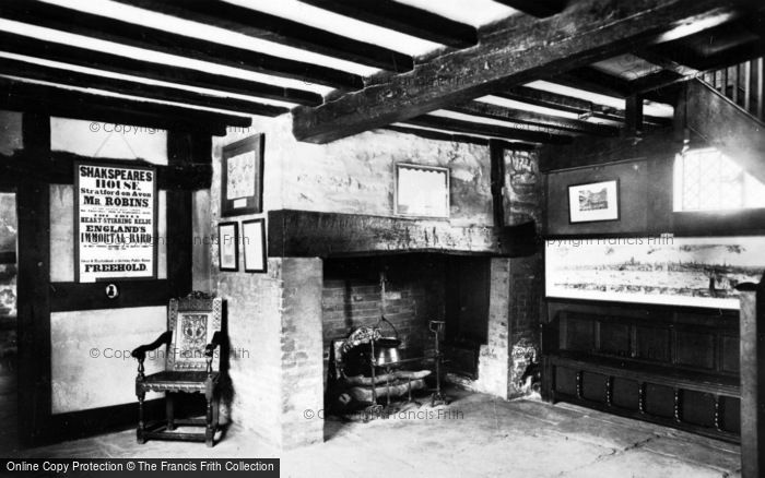 Photo of Stratford Upon Avon, Shakespeare's Birthplace, Museum Fireplace c.1900