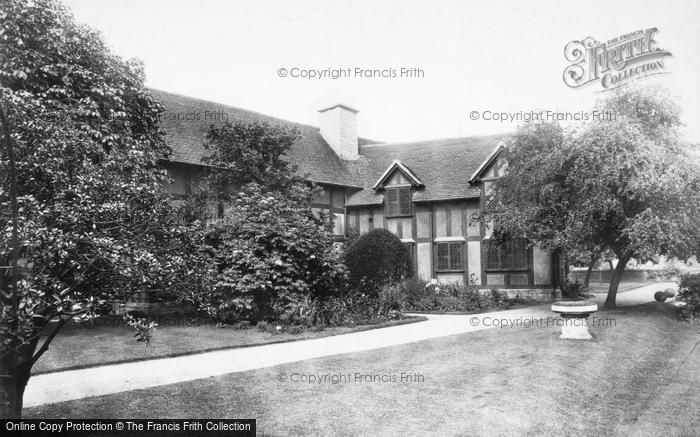 Photo of Stratford Upon Avon, Shakespeare's House From Garden 1892