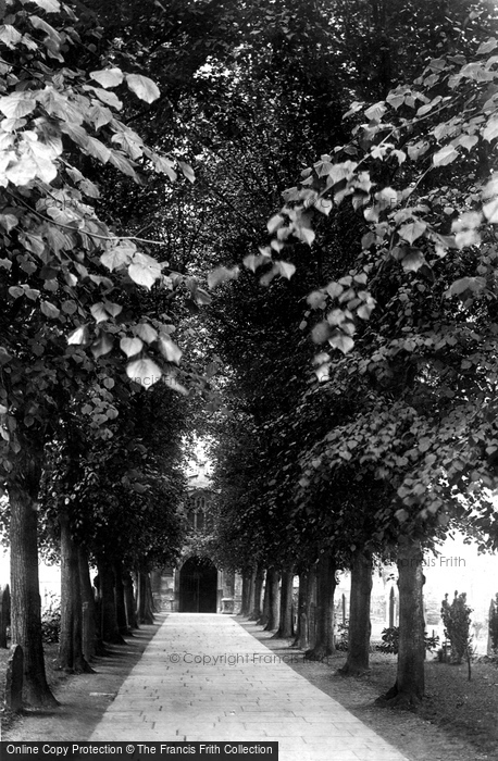 Photo of Stratford Upon Avon, Trinity Church Avenue 1892