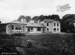 The Hospital 1920, Stratton