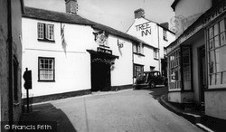 The Tree Inn c.1955, Stratton