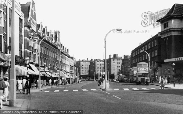 Photo of Streatham, High Road c.1960