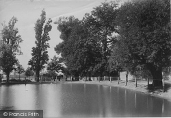 The Pond 1904, Streatham
