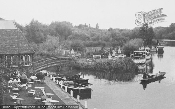 Photo of Streatley, The River By The Swan Hotel c.1960