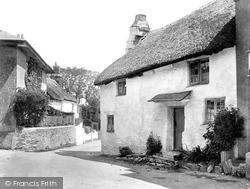 Old Cottage 1925, Strete