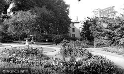 Bank Gardens c.1960, Stroud