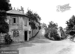 Butter Row, The Old Pike House 1925, Stroud