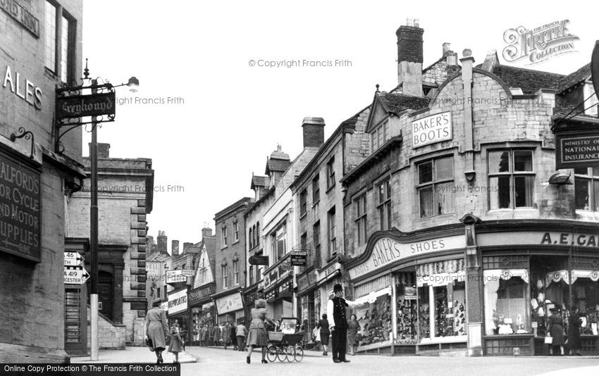 Stroud, High Street c1950