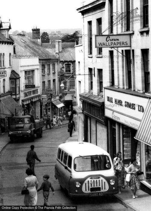 Photo of Stroud, High Street c.1960