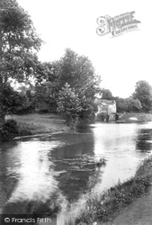 On The Canal 1910, Stroud