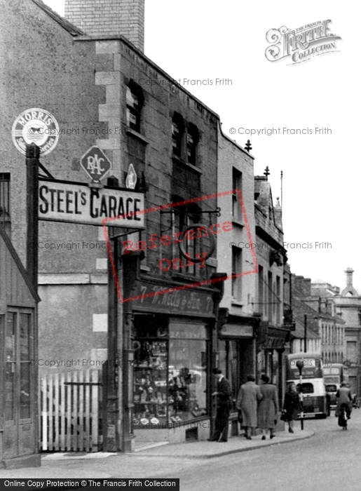 Photo of Stroud, Russell Street c.1955
