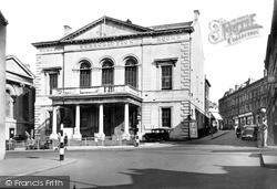 Stroud, the Subscription Rooms c1955