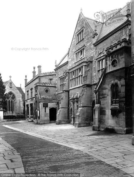 Photo of Stroud, Town Hall 1925