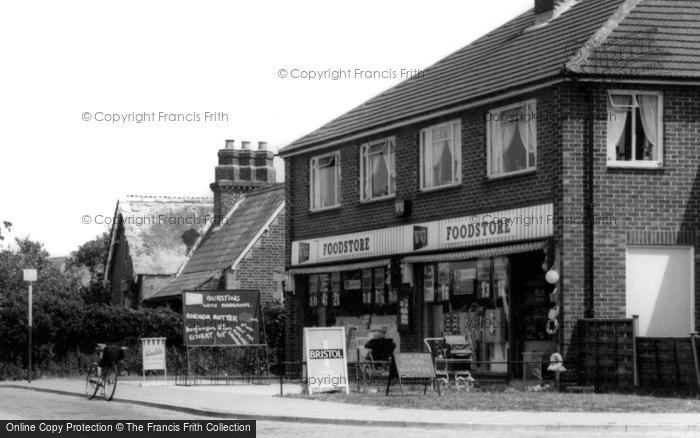 Photo of Stubbington, Vg Foodstore, Crofton Lane c.1965