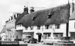 The White Hart Inn c.1960, Sturminster Newton