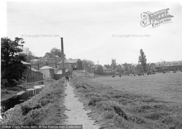 Photo of Sudbury, Floodgates Path c.1950