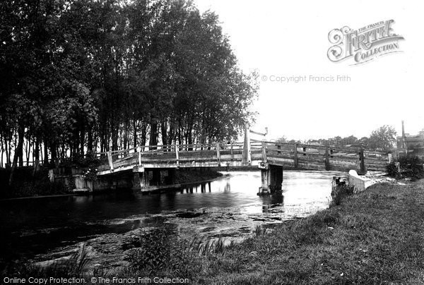 Photo of Sudbury, Lady's Bridge 1923