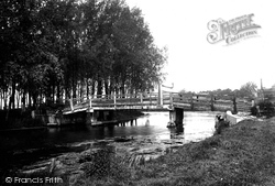 Lady's Bridge 1923, Sudbury