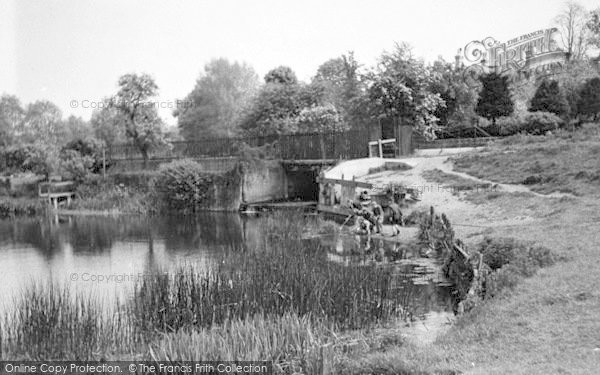 Photo of Sudbury, The Flood Gates c.1950