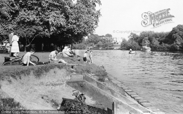 Photo of Sunbury, The River Thames c.1955