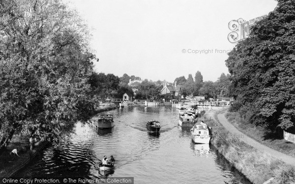 Photo of Sunbury, The River Thames c.1960