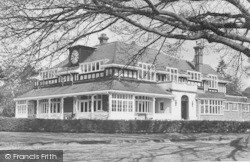 Golf Club, Club House c.1955, Sunningdale
