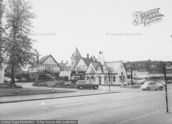 Photo of Sunningdale, London Road c.1965