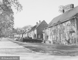 Park Crescent c.1955, Sunningdale