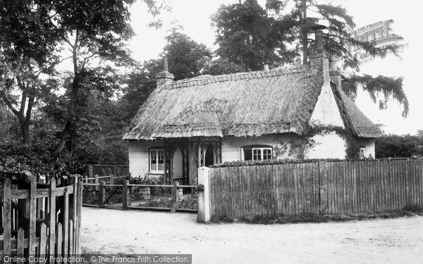 Photo of Sunninghill, Park Lodge 1901
