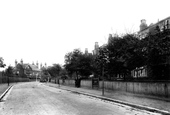 Albion Road 1904, Sutton
