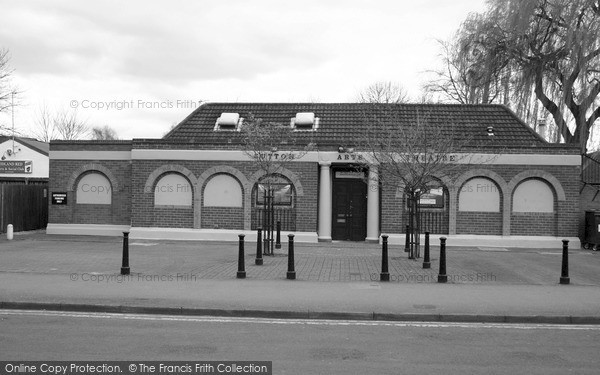 Photo of Sutton Coldfield, Sutton Arts Theatre, South Parade 2005