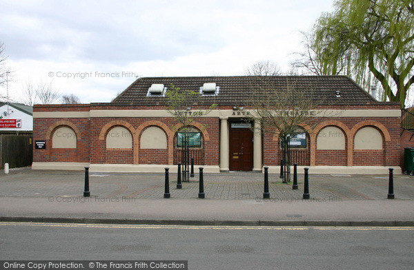 Photo of Sutton Coldfield, Sutton Arts Theatre, South Parade 2005