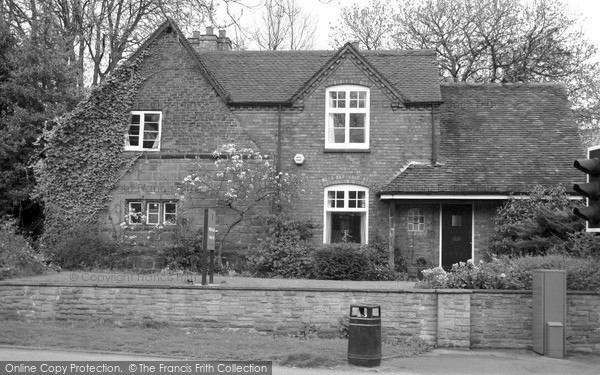 Photo of Sutton Coldfield, The Smithy Or Driffold Gallery 2005