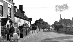 Sutton Courtenay, High Street c1955