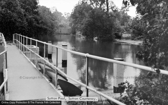 Photo of Sutton Courtenay, Sutton Pool c.1950