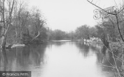 The River c.1955, Sutton Courtenay