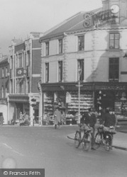 High Street c.1950, Sutton