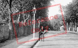 Man With Pushbike, Park Road 1903, Sutton