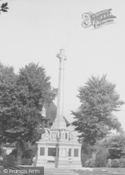 Manor Park, The Memorial c.1955, Sutton