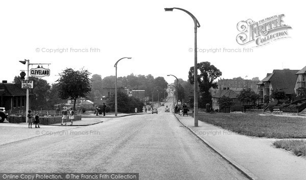 Photo of Sutton, Stonecot Hill c.1955
