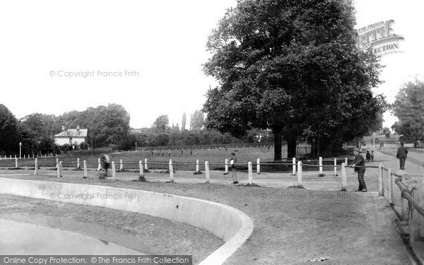 Photo of Sutton, The Green 1894 - Francis Frith