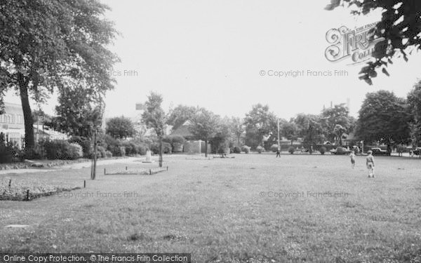 Photo of Sutton, The Green c.1960
