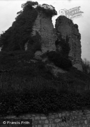 Castle 1954, Sutton Valence
