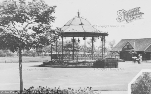 Photo of Swadlincote, Gresley Park c.1955