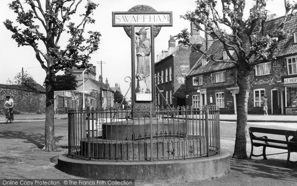 Photo of Swaffham, The Swaffham Tinker, Town Sign c.1939