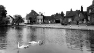 The Mere c.1965, Swanland