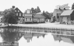 The Pond c.1965, Swanland