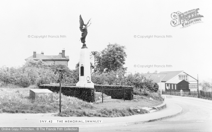 Photo of Swanley, The Memorial c.1955