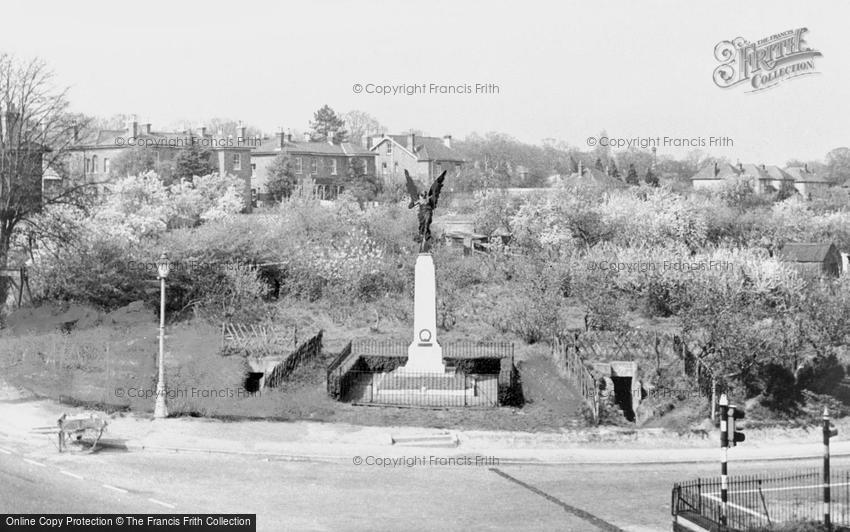 Swanley, the War Memorial c1950