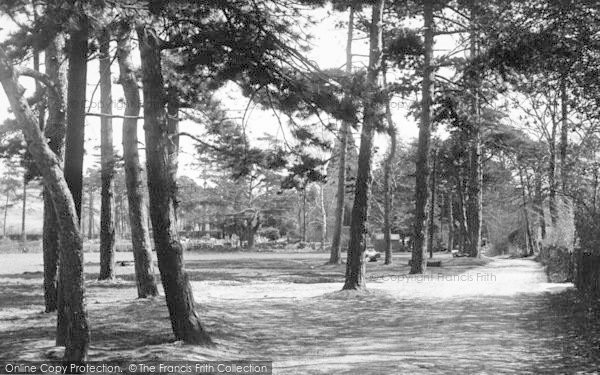 Photo of Swanley Village, Church Walk c.1955
